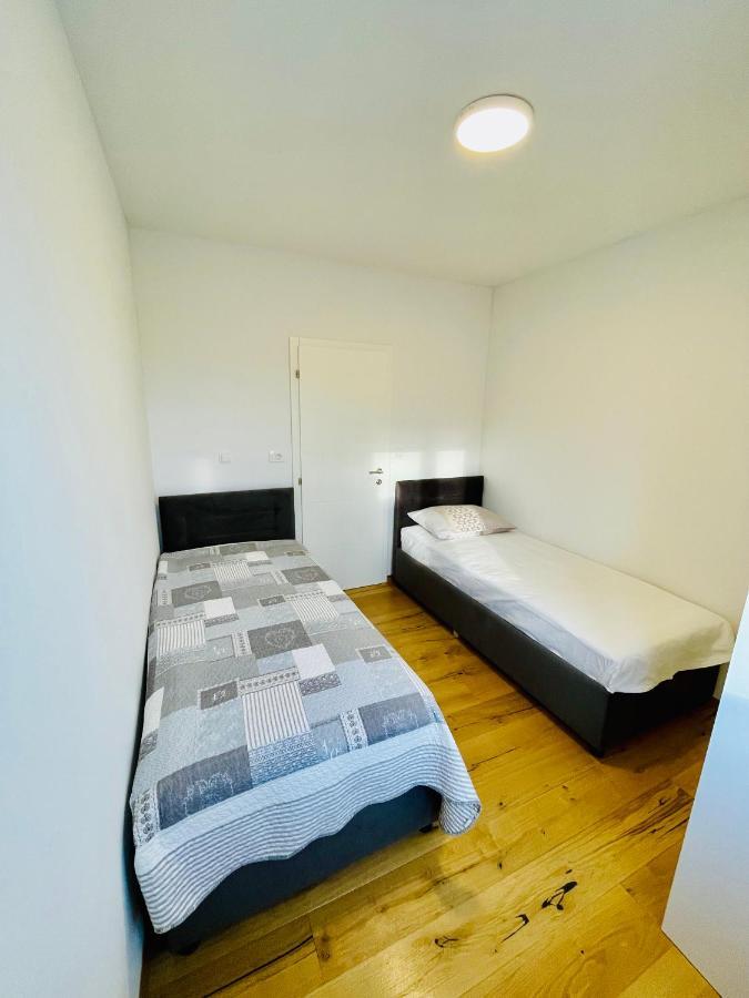 Alida Valli Apartment Kaštela المظهر الخارجي الصورة