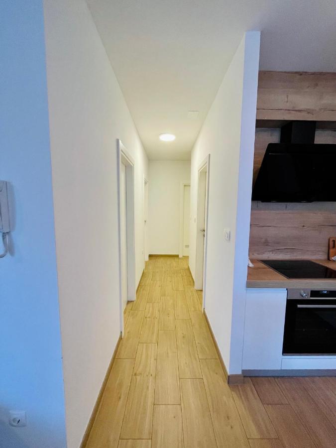 Alida Valli Apartment Kaštela المظهر الخارجي الصورة